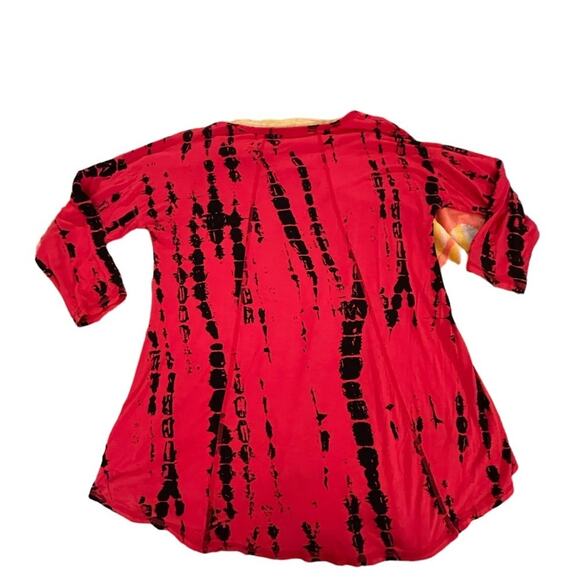 B.L.E.U. red 3/4 sleeve mid stretch boho top size medium - Picture 2 of 9